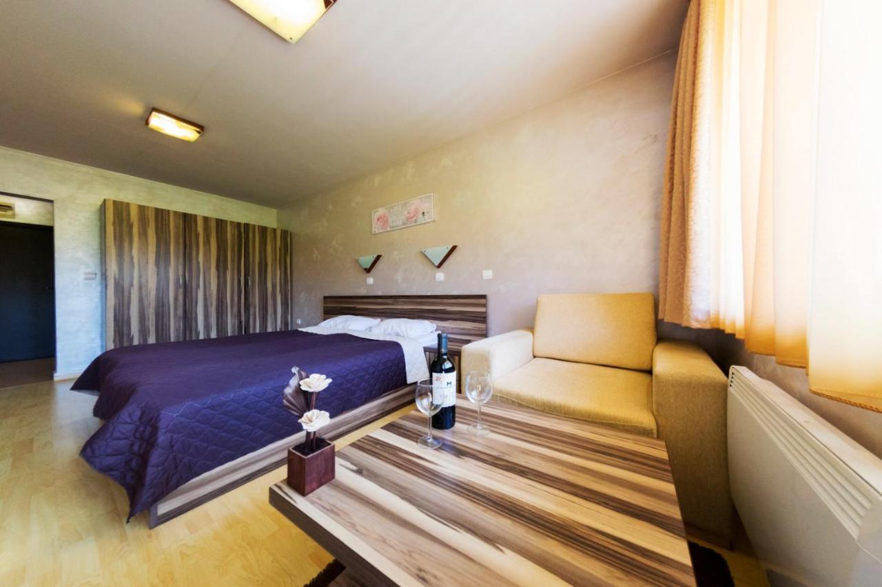Aparthotel Forest Nook Пампорово Экстерьер фото